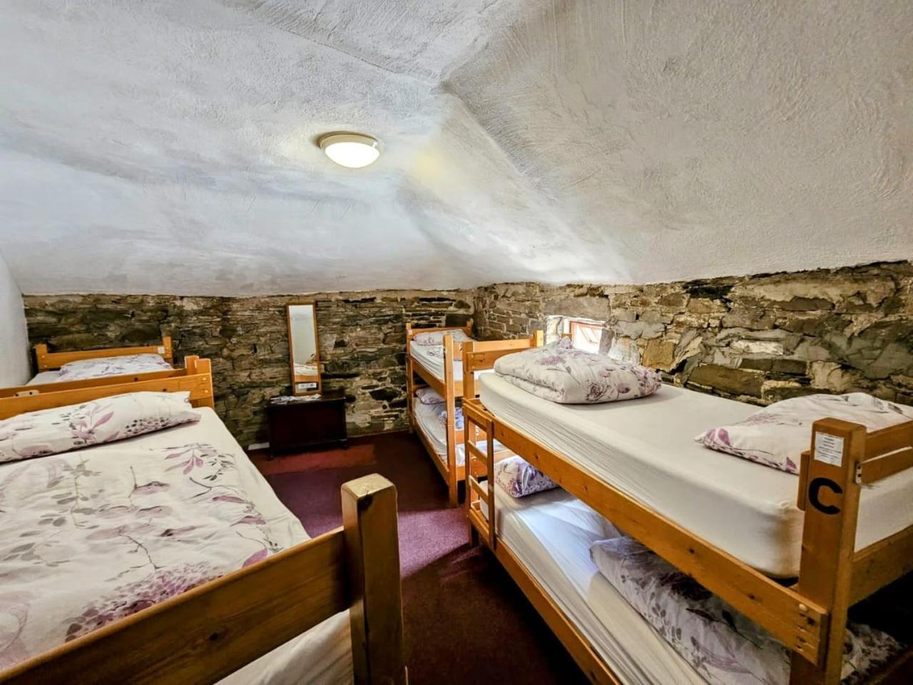 Old Mill Holiday Hostel Westport Exterior photo